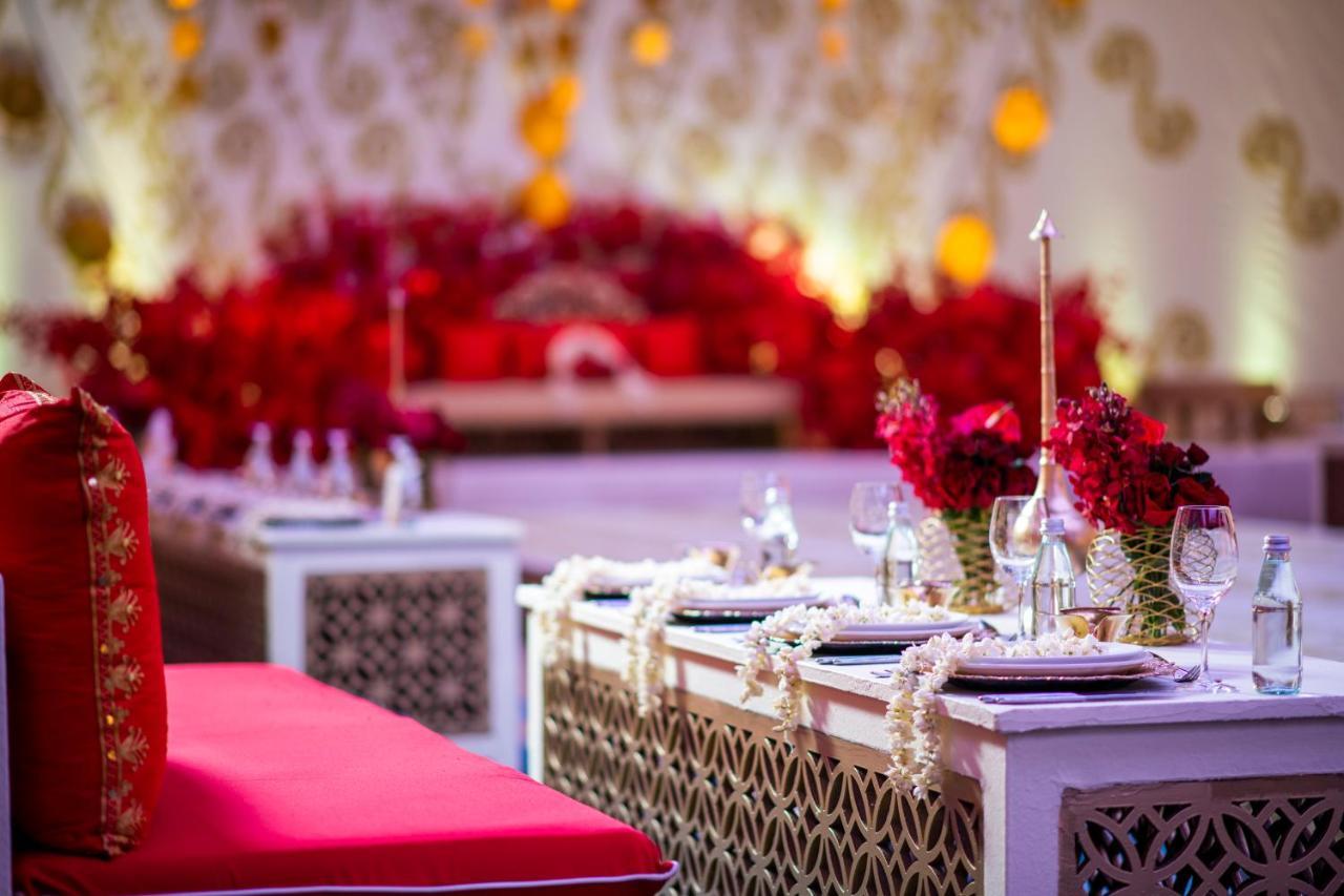 Crowne Plaza Doha - The Business Park By Ihg Hotell Exteriör bild A traditional Moroccan wedding