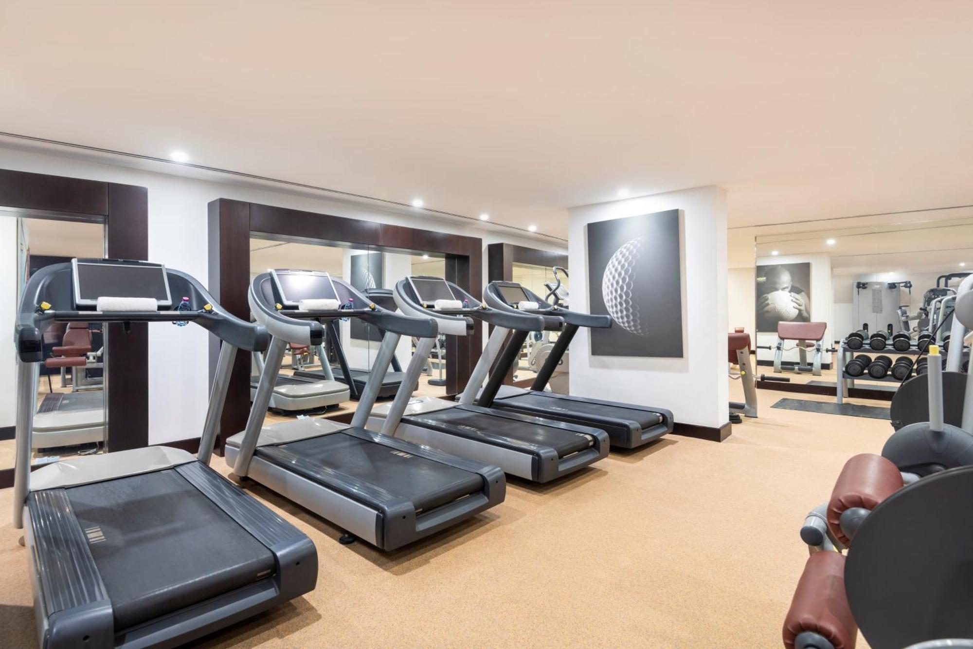 Crowne Plaza Doha - The Business Park By Ihg Hotell Exteriör bild